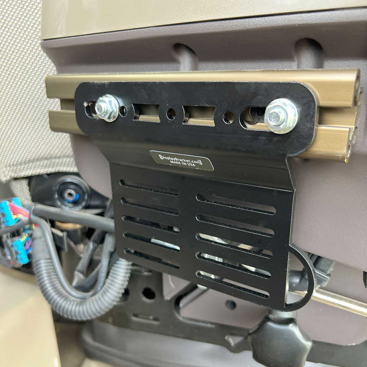 CB Two-Way Radio Bracket for John Deere S-Series Combine